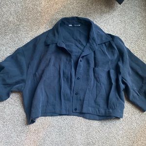 Zara Women’s cropped, oversized button-down shirt